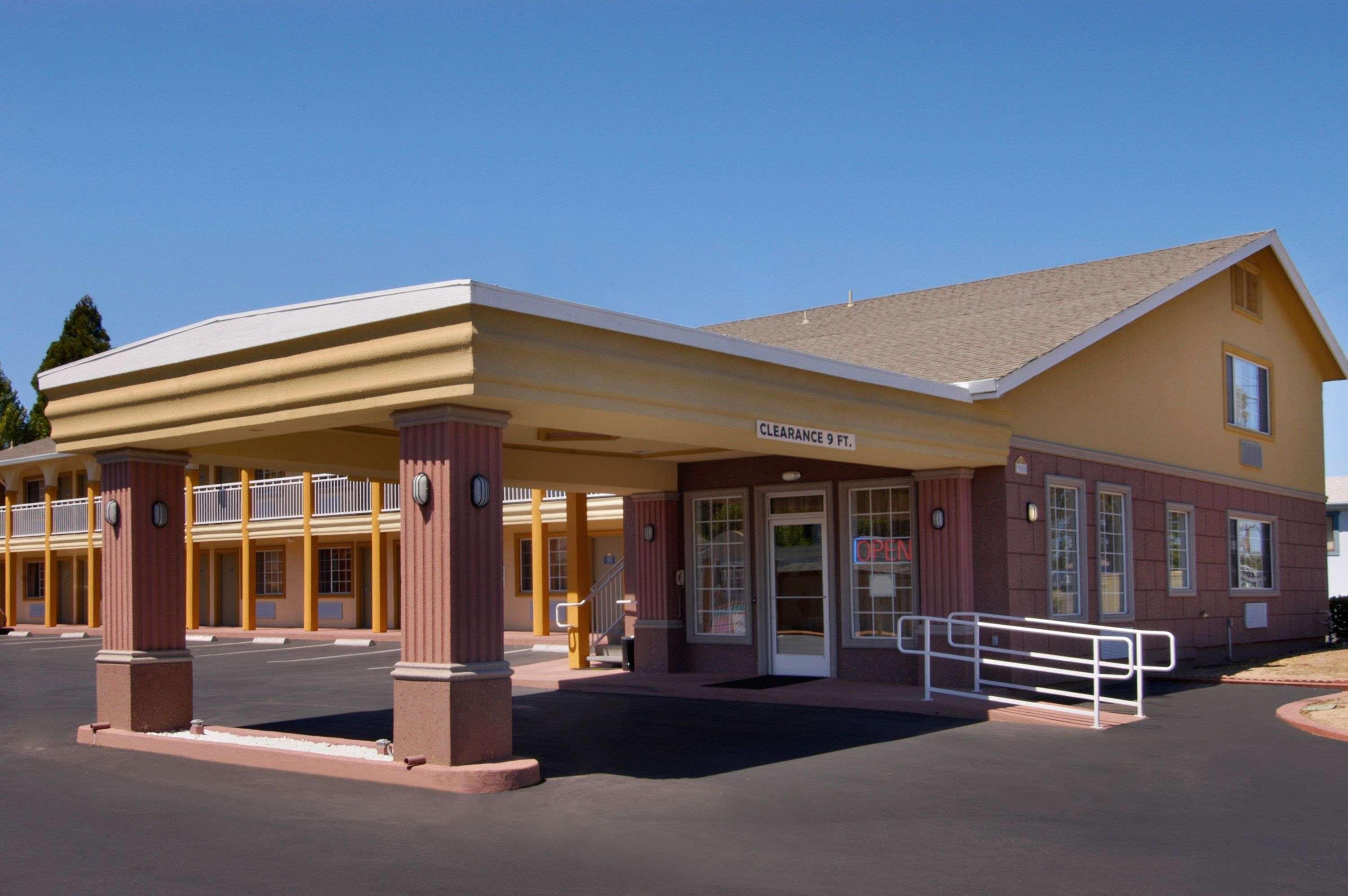 Days Inn By Wyndham Ukiah Esterno foto