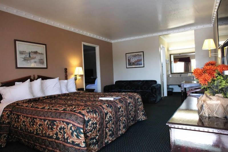 Days Inn By Wyndham Ukiah Esterno foto